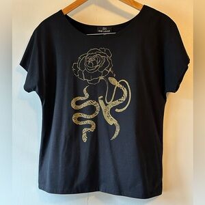 Eve Lavoie graphic tee